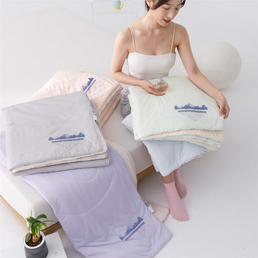 顶柔 雪山冰肌凉感被 凉感丝面料，透气舒适  双面冰感实现物理降温 商品图6