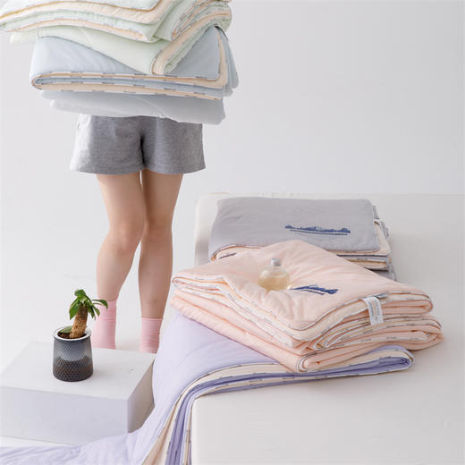 顶柔 雪山冰肌凉感被 凉感丝面料，透气舒适  双面冰感实现物理降温 商品图4