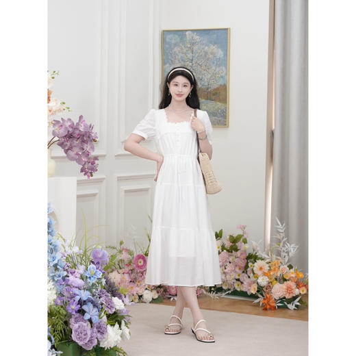 鹿向南 温柔气质显瘦短袖连衣裙米白色绣花长裙QYM002097 商品图1