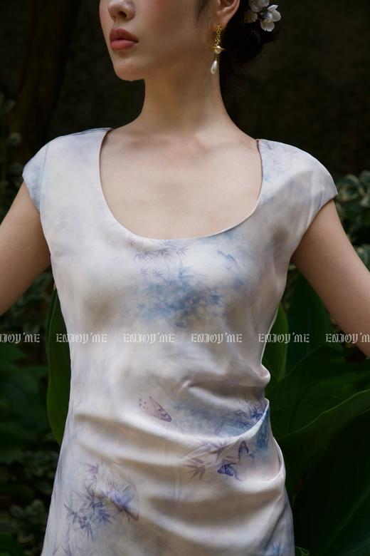 【门店同款】ENJOY夏季云敛-步步“升”花褶皱旗袍 158044599 商品图4