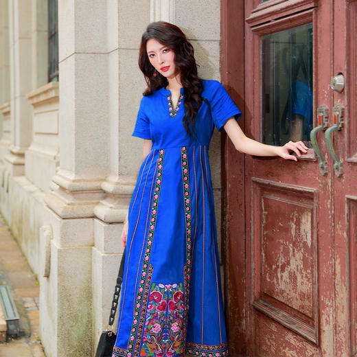 蓝色超好看 | 花意深短袖清马面连衣裙 | 现货加急发 商品图1