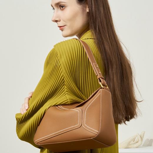 时尚实用头层牛皮单肩腋下包斜挎包 商品图3