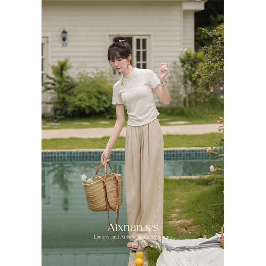 鹿向南「蝶舞依依」新中式气质短袖t恤2024夏季新款独特别致上衣 商品图1