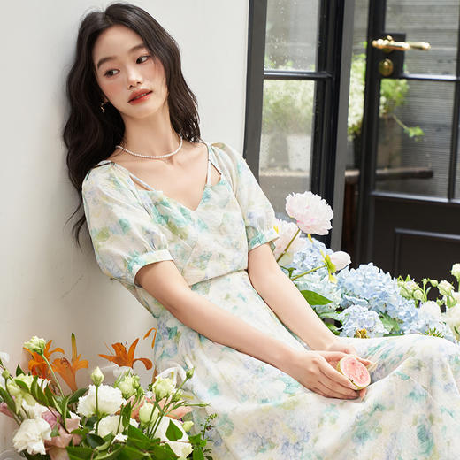 法式浪漫小清新连衣裙女夏季桃心方领收腰A摆碎花连衣裙V1941716 商品图2