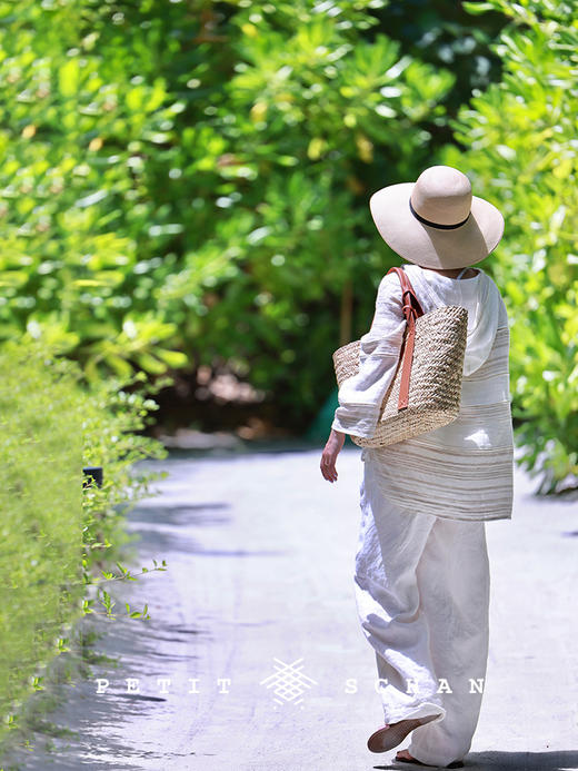 PETIT SCHAN小闪 CLO#518 Summer in Capri 卡普里岛的夏天 亚麻提花度假风oversize连帽罩衫 商品图4