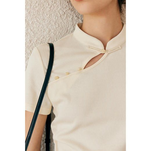 HeyDress新中式盘扣T恤女夏季立领收腰抽褶设计短款坑条短袖上衣 商品图1