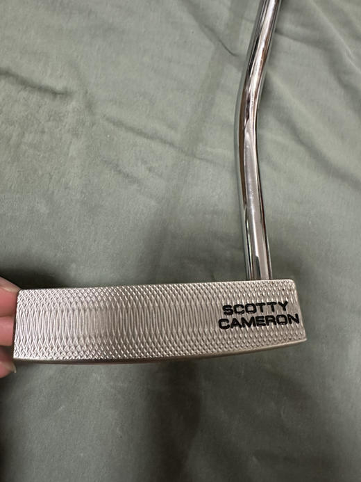 W泰勒利斯高尔夫球杆全新
Titleist Scotty Cameron GOLO 5推杆。
尺寸:35
最新款，半圆型，非常平衡，方向准。
原装新款握把 商品图1