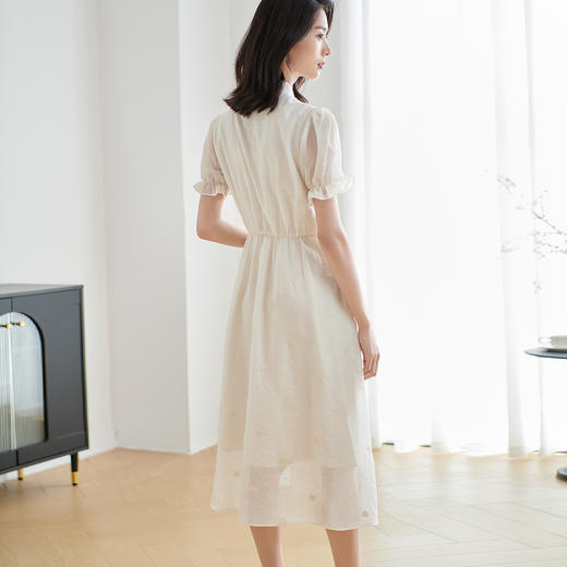 米思阳2025夏季新款新中式花边袖连衣裙绣花盘扣设计感A字裙2558 商品图2