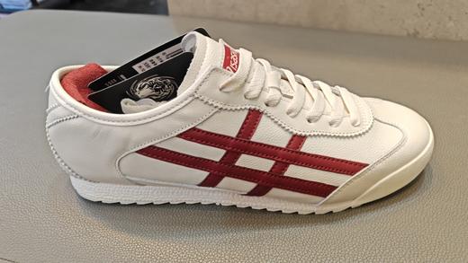 六楼  虎中虎  男款休闲运动鞋 商品图0