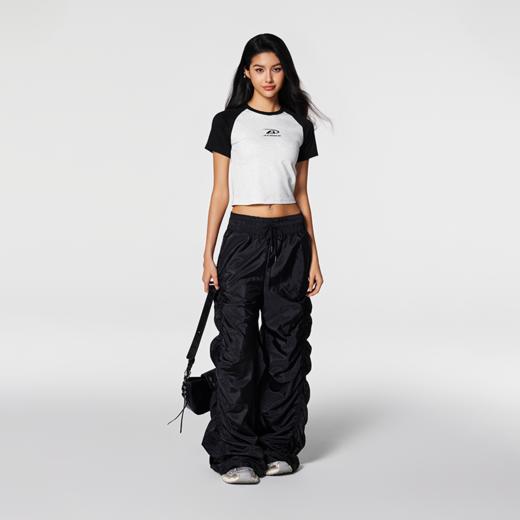 【Achock官方店】潮牌撞色拼接插肩袖短袖高街辣妹露脐短款T恤女 商品图2