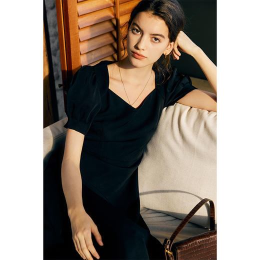 HeyDress法式方领连衣裙女夏季UPV50+收腰设计感气质通勤小黑裙子 商品图1