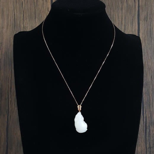 【天然正品】AU750精品玫瑰金镶天然金钱鼠造型且末料结构细和田玉（机敏、招财）吊坠项链170524TJ09 商品图6