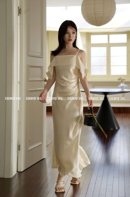 【门店同款】ENJOY夏季智性-法式一字肩连衣裙 157944667 商品图6