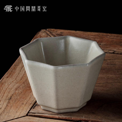 问鼎哥窑传世款八方斗杯 商品图1