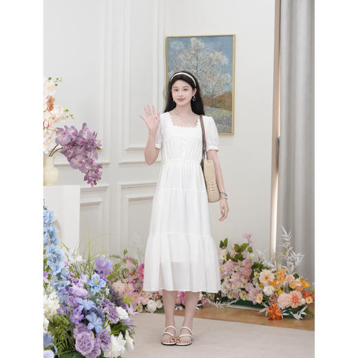 鹿向南 温柔气质显瘦短袖连衣裙米白色绣花长裙QYM002097 商品图0