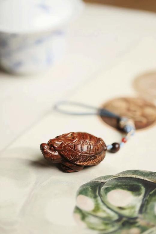 海黄【龙龟】手把件 商品图1