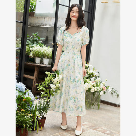 法式浪漫小清新连衣裙女夏季桃心方领收腰A摆碎花连衣裙V1941716 商品图1