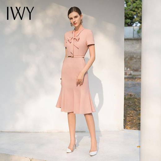 IWY/法式粉色连衣裙高级感飘带蝴蝶结西装裙优雅气质仙女约会裙子Q1112 商品图3