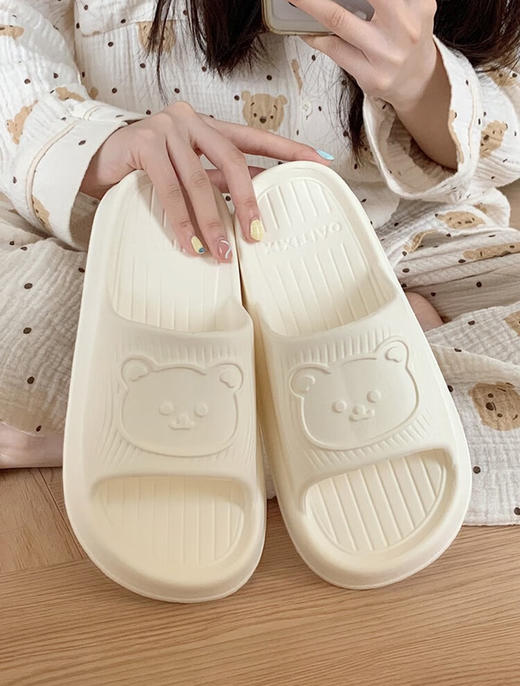 软萌可爱小熊拖鞋男女室内居家防滑踩屎感情侣夏季夏凉拖鞋 商品图1