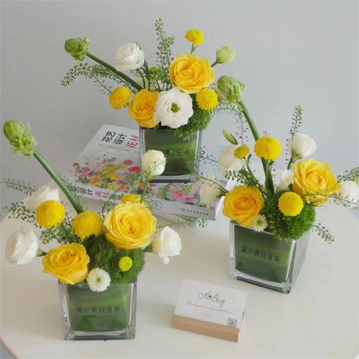 黄色系方缸桌花 商品图0