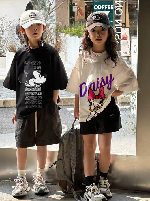 前方高能💰59.9到手2件 「三枪&Disney迪士尼短袖T恤」男宝女宝都好穿，天花板穿搭啊 ✔️100%棉，A类婴幼儿标准 ，软糯舒适透气 ✔️迪士尼IP联名，图案可爱童趣 ✔️男女宝同版型，6款 商品图1