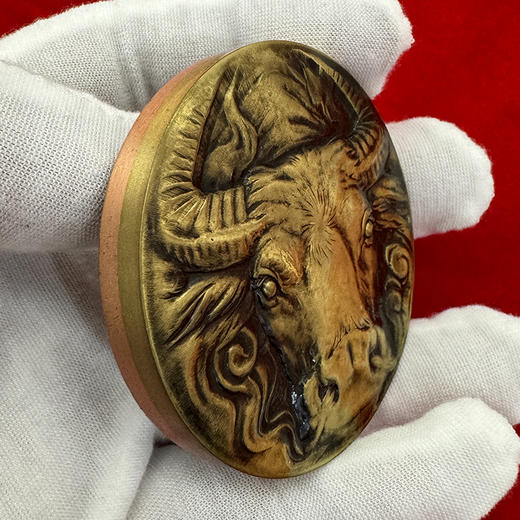 【南京造币】牛年双色铜章 直径60mm 一面黄铜 一面紫铜 商品图4