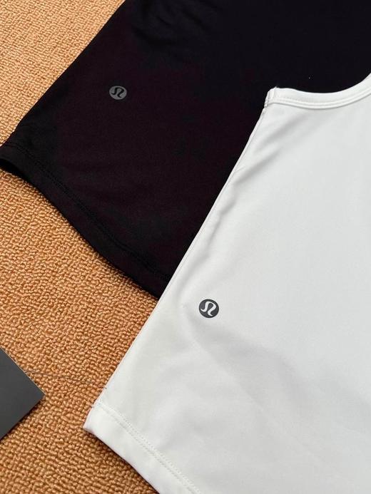 点此购买 lululemon夏季男士百搭棉背心一盒2件装 SP 290364 商品图14