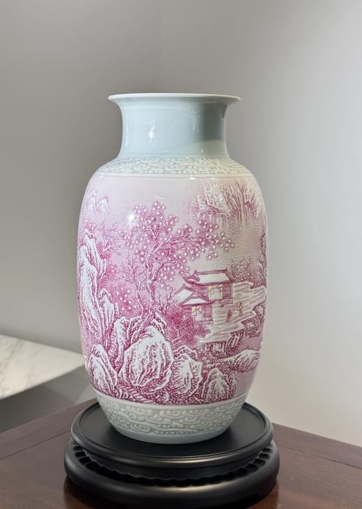 粉彩玛瑙红雪景冬瓜瓶 商品图0