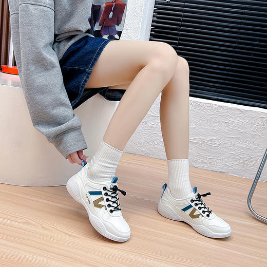 【轻盈镂空休闲鞋】透气网布鞋面拼色镂空/皮面设计、柔软不闷不磨脚不累脚、舒适百搭防滑增高、轻盈耐磨颜值高最 商品图11