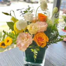 橙色系方缸桌花