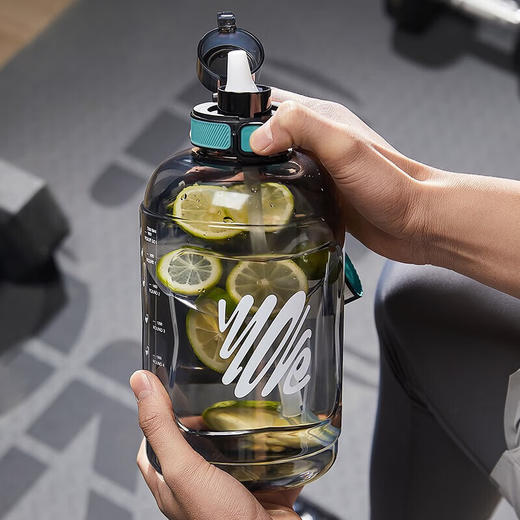 苏泊尔（SUPOR)水杯1.6L大容量吨桶吨健身运动男女吸管大肚顿顿桶杯子夏季水壶清透绿 KCP16LB20 商品图1