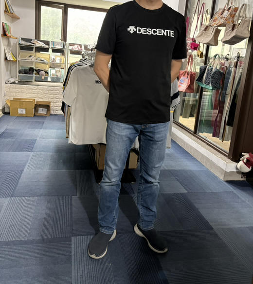 【6月19日 上午11:30  秒杀】 最后一批到货 D家 男士 修身版 速干 短袖圆领 T恤 修身版 喜欢宽松 入大1码 商品图1