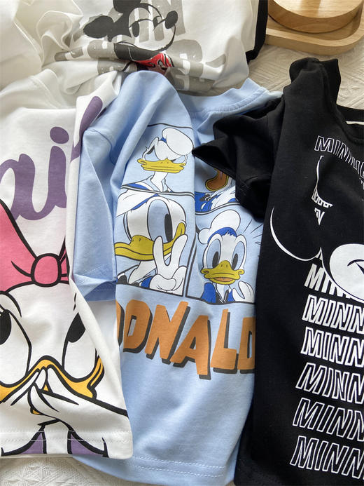 前方高能💰59.9到手2件 「三枪&Disney迪士尼短袖T恤」男宝女宝都好穿，天花板穿搭啊 ✔️100%棉，A类婴幼儿标准 ，软糯舒适透气 ✔️迪士尼IP联名，图案可爱童趣 ✔️男女宝同版型，6款 商品图6