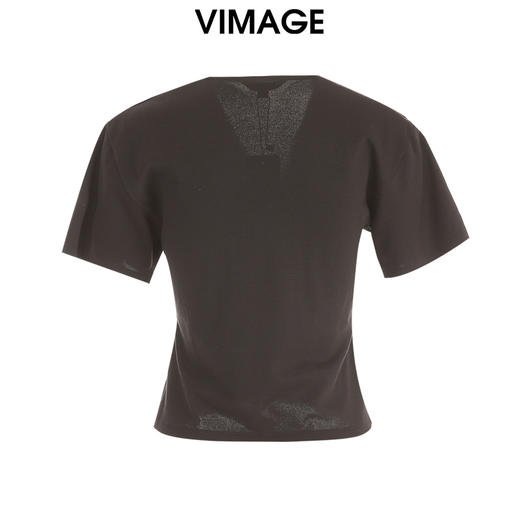 VIMAGE纬漫纪夏季新款V领扭结设计气质高级感上衣V2113722 商品图7