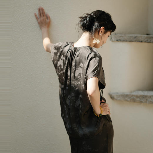 绽放275朵[限量]/新中式复古暗提花斜襟圆领短袖真丝小衫 商品图3