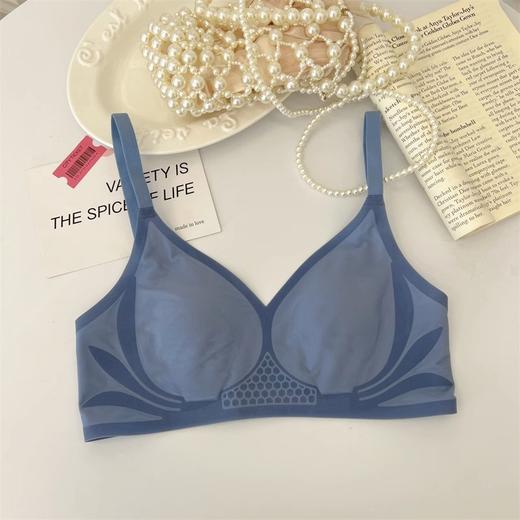 【超薄款凉感无痕内衣】小胸聚拢上托 透气冰丝兔耳朵无钢圈文胸胸罩 商品图7