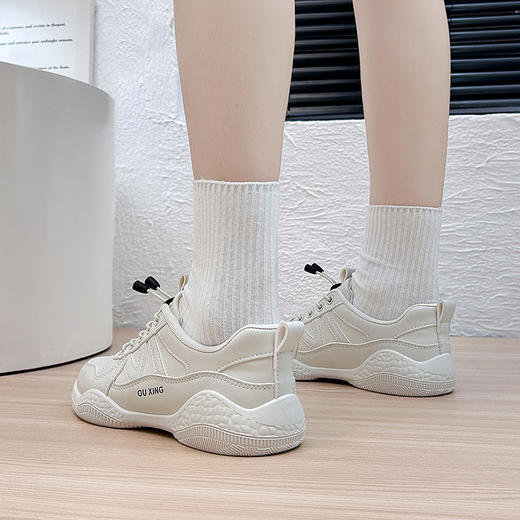 【轻盈镂空休闲鞋】透气网布鞋面拼色镂空/皮面设计、柔软不闷不磨脚不累脚、舒适百搭防滑增高、轻盈耐磨颜值高最 商品图10