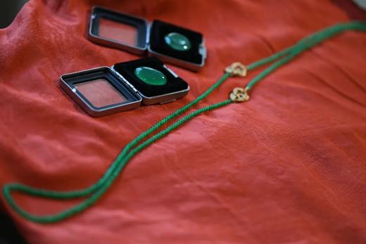 帝王绿蟠龙扣长珠链 商品图0