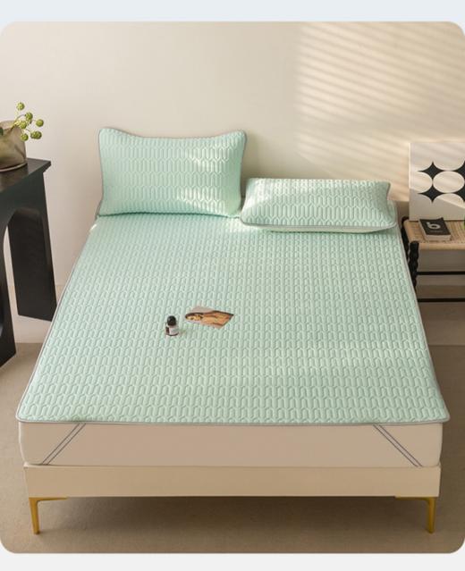 🌻【恐龙天使凉感丝乳胶凉席三件套】 ❗❗1、直接水擦晾晒就行，不要机洗!但整体还蛮耐脏的而且乳胶本身就有除螨抗菌功能透气舒适完胜其他材质凉席乳胶凉席三件套 🌟 商品图0