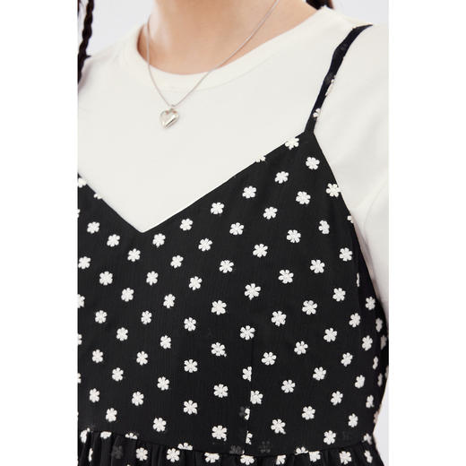 【严选】诗凡黎黑色v领绣花雪纺吊带2024年夏新款法式高级叠穿上衣女SF6320941 商品图3