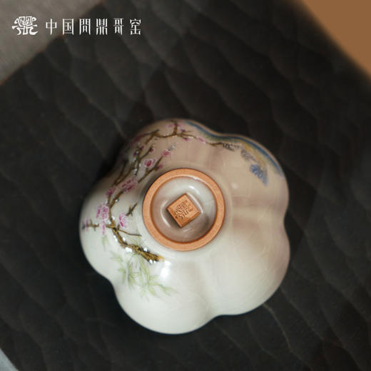 问鼎哥窑致巧款凌霜杯（莺舞梅香）（缺货） 商品图4