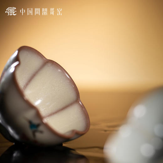 问鼎哥窑致巧款凌霜杯（莲蓬翠鸟） 商品图1