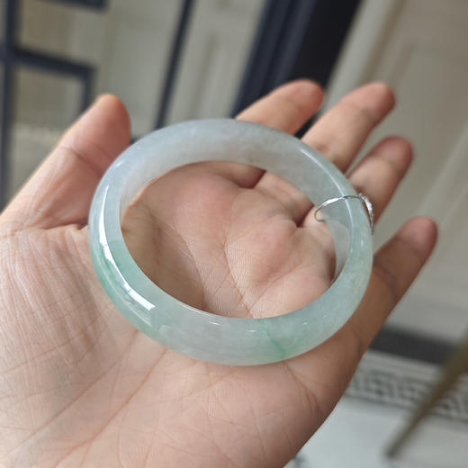 清透雅致翡翠玉镯56# 商品图4