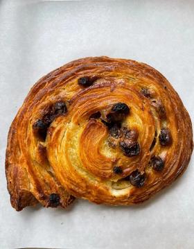 葡萄干酥卷