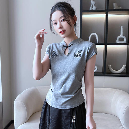 【短袖T恤女】夏季新款 新中式修身盘扣针织衫 国风褶皱收腰甜美上衣  商品图7