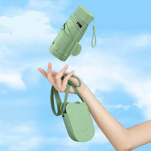 【免折叠 小巧便携！】加设六折超扁卡片伞 有效防晒防水晴雨两用伞 拎挎两用搭配伞包户外必备雨伞 商品图6