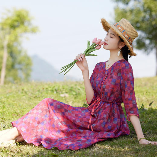 苎麻连衣裙格子印花V领盘扣显瘦大码系带裙TT96123 商品图2