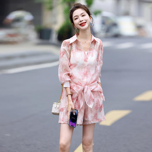 今年流行漂亮防晒衬衫两件套，洋气显瘦减龄短裤套装HR-ASLZ678 商品图2