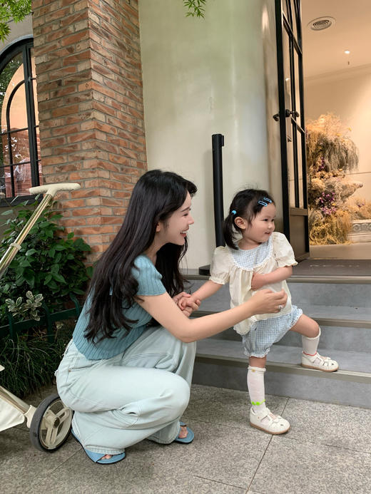 Read Nameless /湖蓝色莱赛尔短袖＋薄软浅蓝牛仔阔腿裤 商品图7