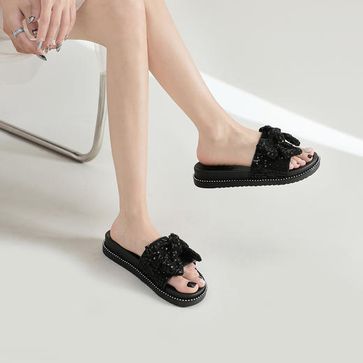 Safiya/索菲娅2024新款气质珍珠蝴蝶结平底休闲外穿拖鞋 SF42110M03 商品图4